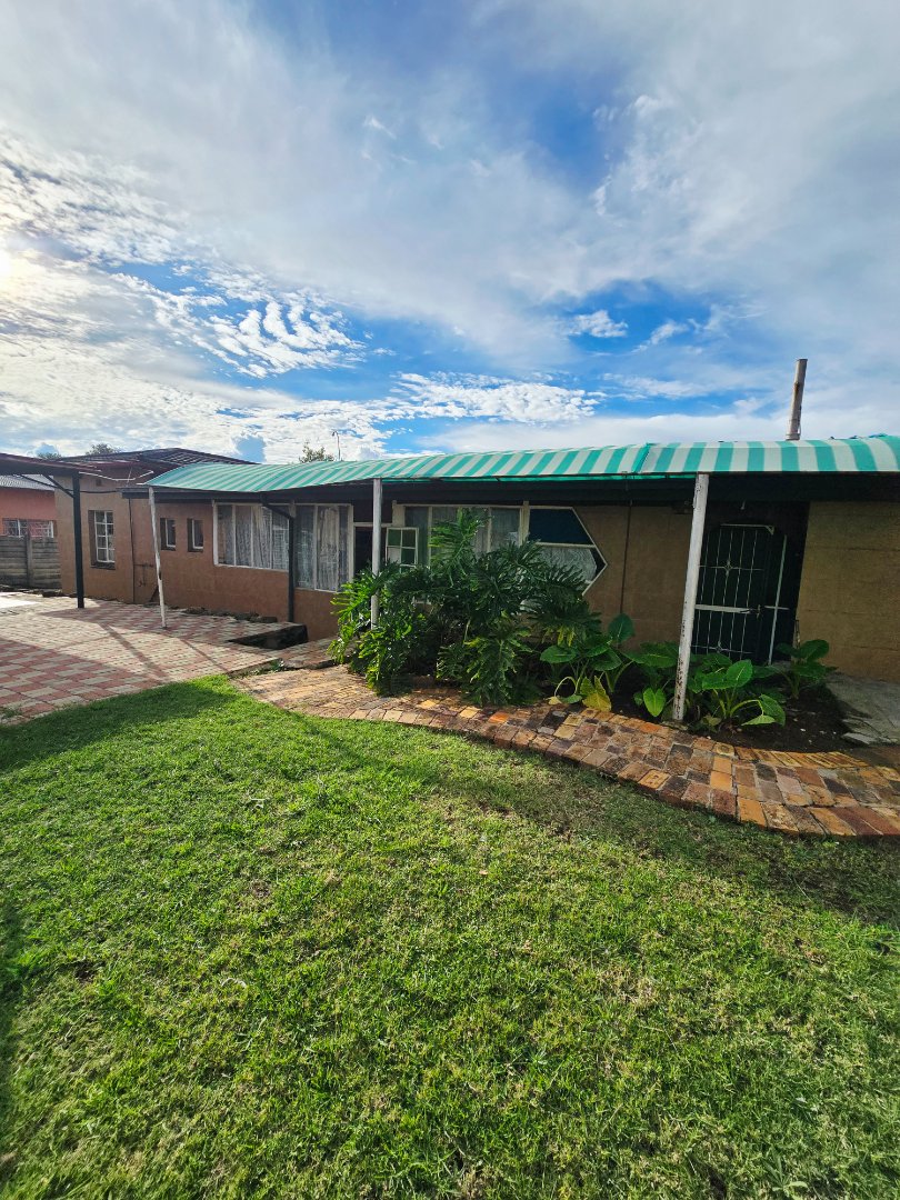 5 Bedroom Property for Sale in Elandia North West